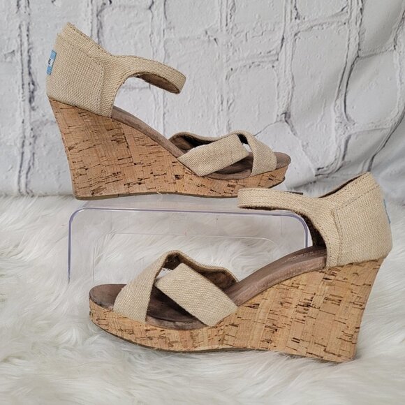 Toms Sienna Womens Cork Wedge Strappy Sandals Casual Tan Peep Toe Summer Shoe - Picture 2 of 12